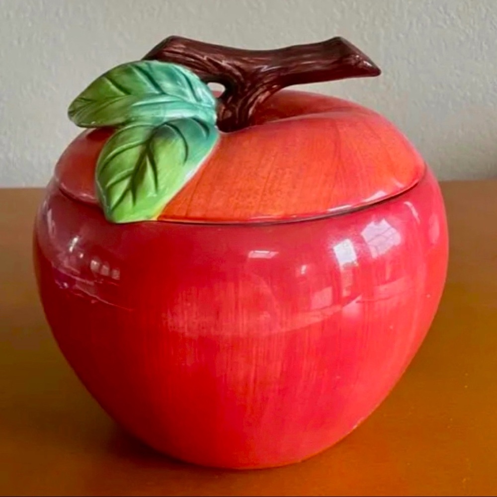 Vintage  apple cookie jar